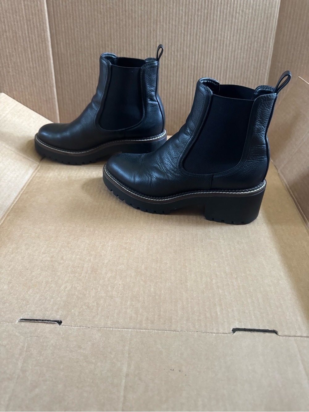 Nordstrom Black Leather Women's Chelsea Ankle Boots - Picture 5 of 9